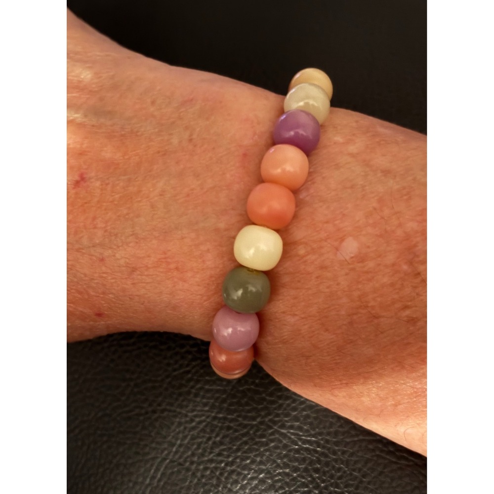Multicolor Jadeite Jade Bead Stretch Bracelet Lavender Green Yellow Russet 7"